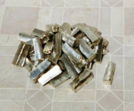 001 Reinzinn Sn99 Gie�metall kleinst�ckig - Bild vergr��ern 
